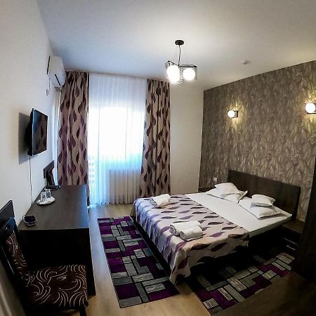 Motel Infinit Târgu Jiu エクステリア 写真